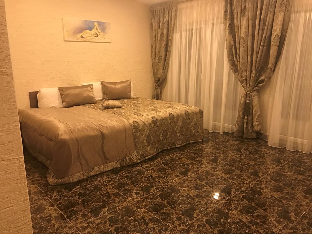 Arka Hotel Mažeikiai Buitenkant foto