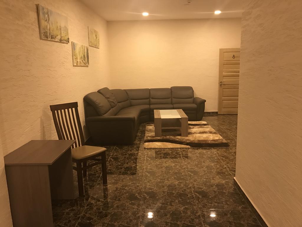 Arka Hotel Mažeikiai Buitenkant foto