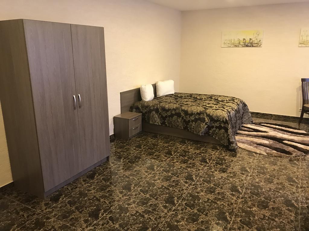 Arka Hotel Mažeikiai Buitenkant foto