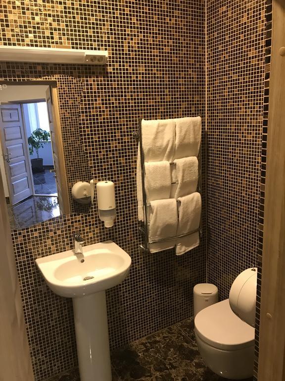 Arka Hotel Mažeikiai Buitenkant foto