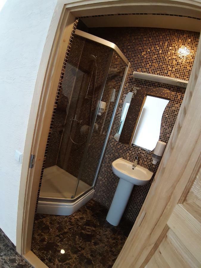 Arka Hotel Mažeikiai Buitenkant foto